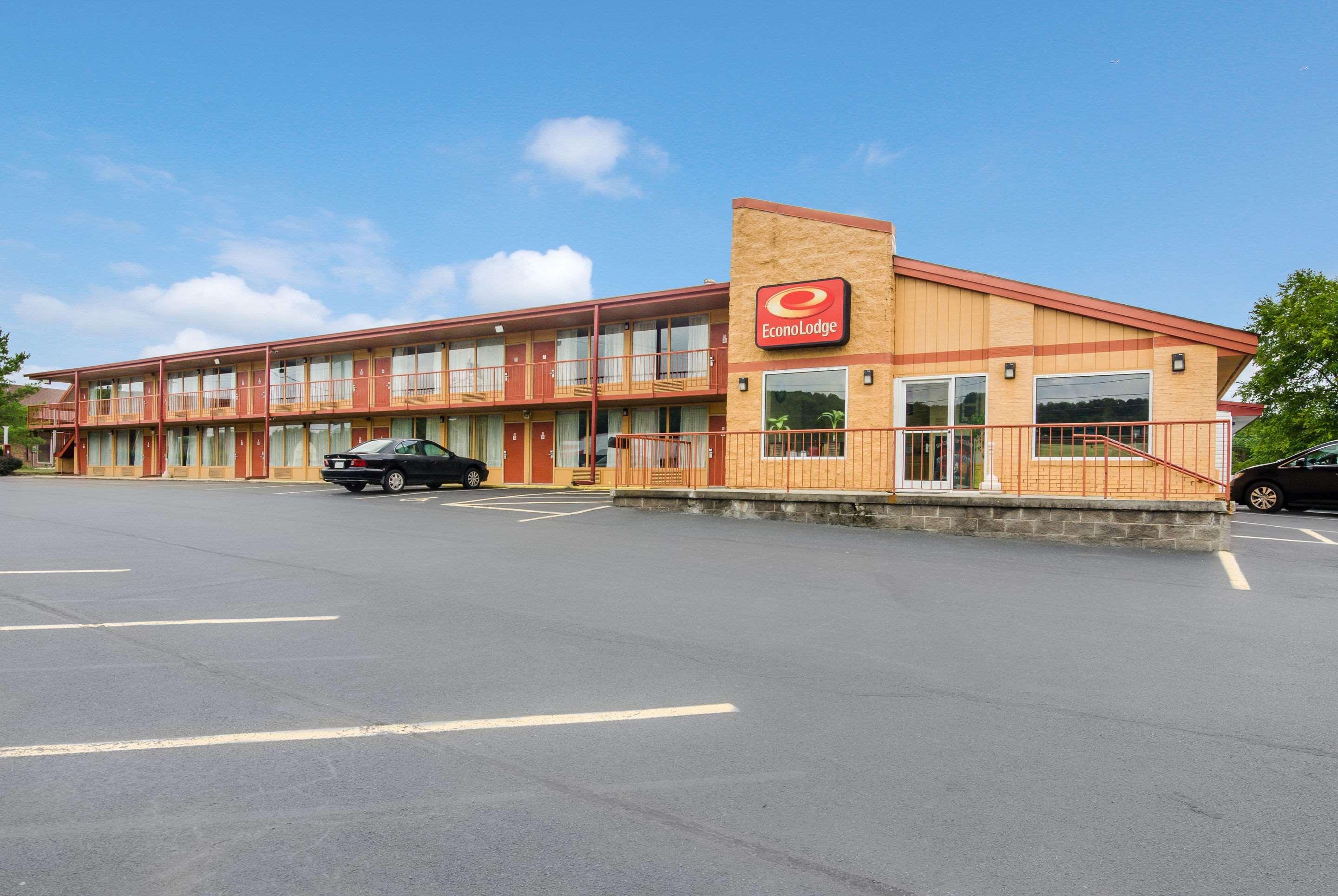 Econo Lodge Marion I-81 Buitenkant foto