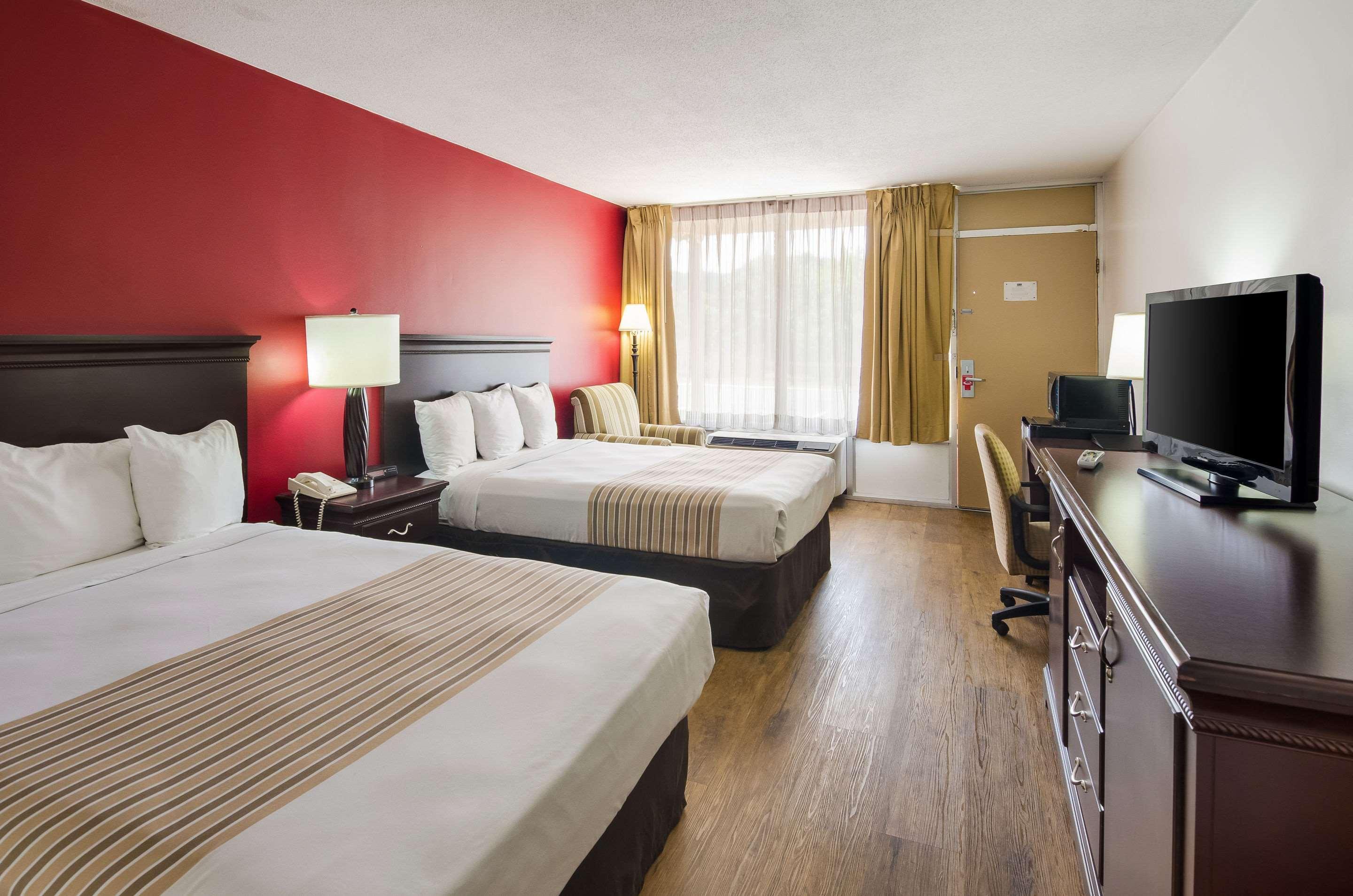 Econo Lodge Marion I-81 Buitenkant foto