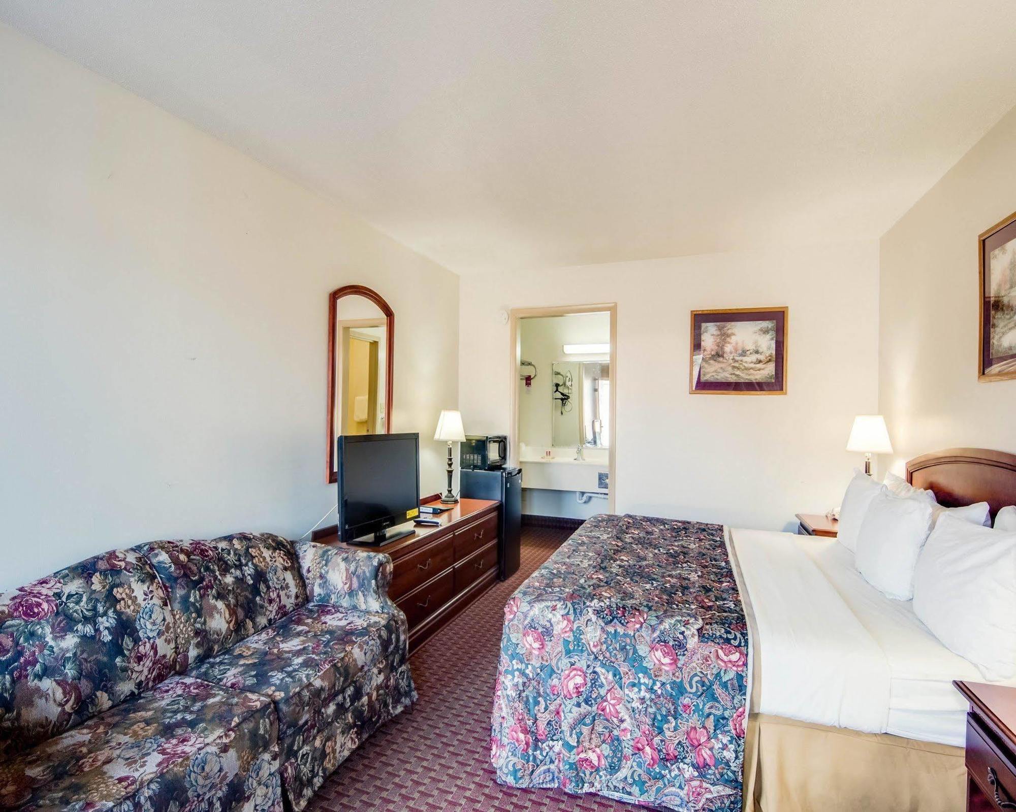 Econo Lodge Marion I-81 Buitenkant foto