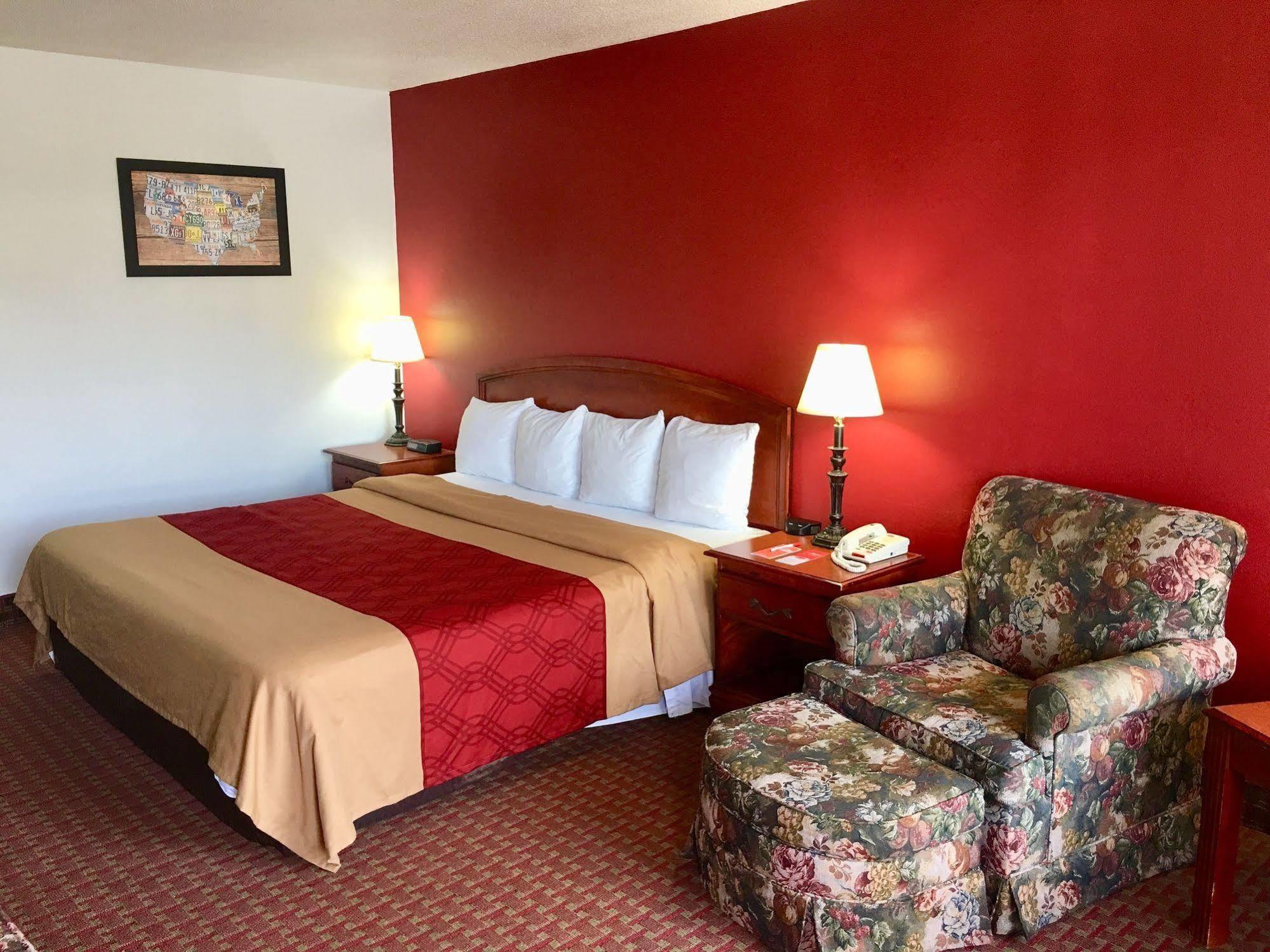 Econo Lodge Marion I-81 Buitenkant foto