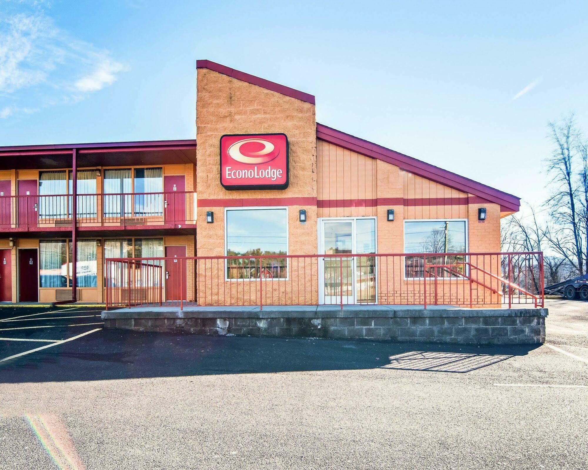 Econo Lodge Marion I-81 Buitenkant foto