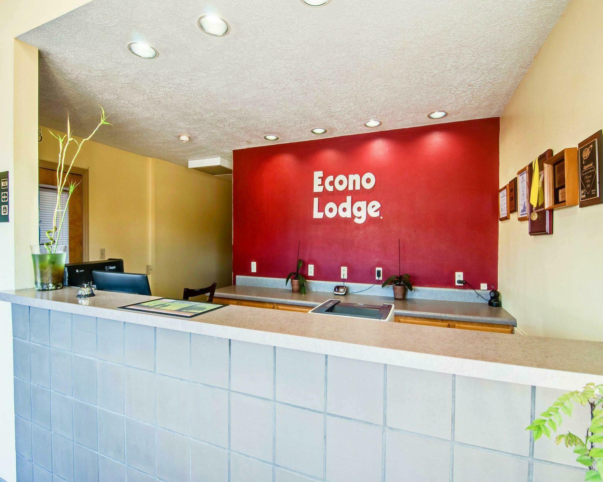 Econo Lodge Marion I-81 Buitenkant foto